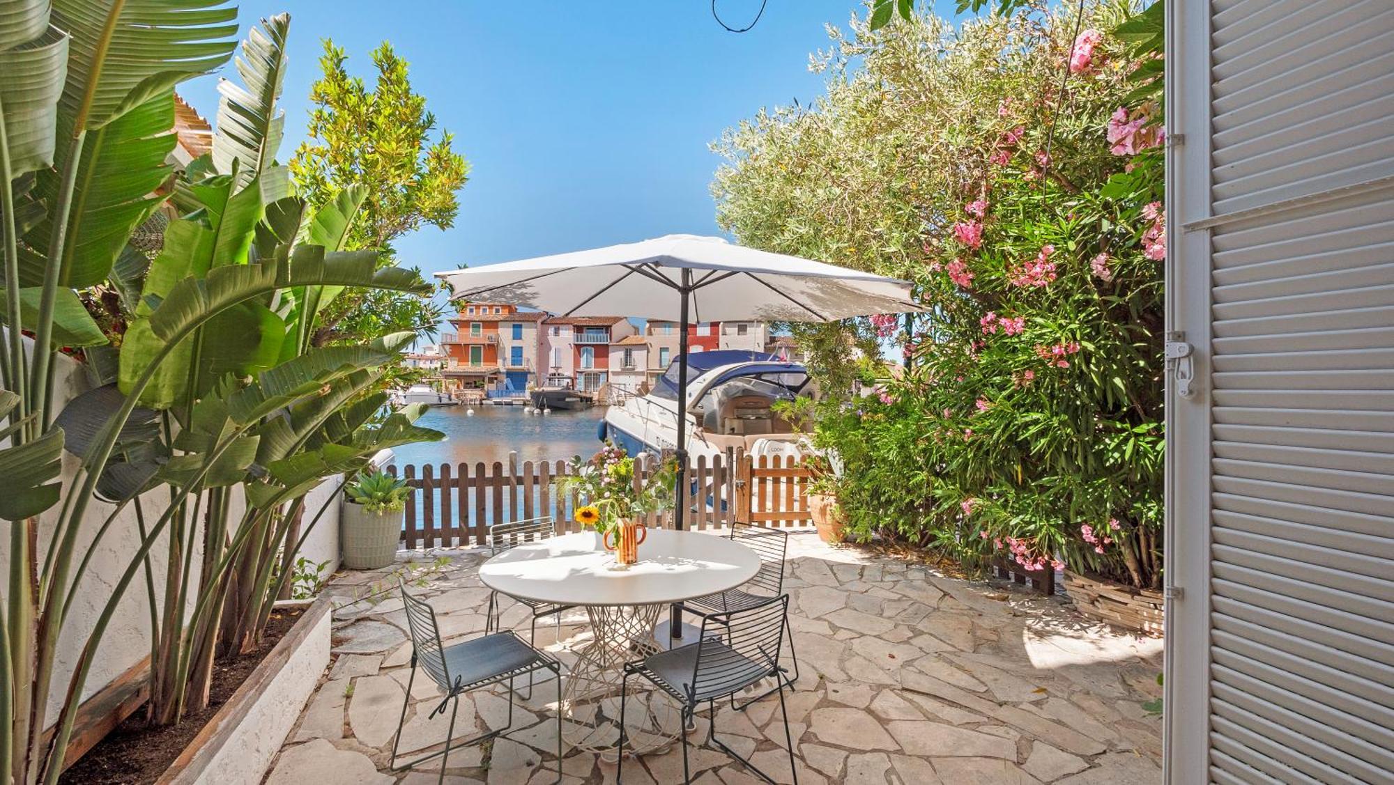 Apartment Terrasse Sur L'eau Grimaud